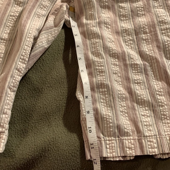 Columbia “River Resort” striped shorts. Inseam 12 inches. Size 8 - Picture 12 of 12